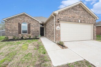 Building Photo - 12983 Skyline Dr
