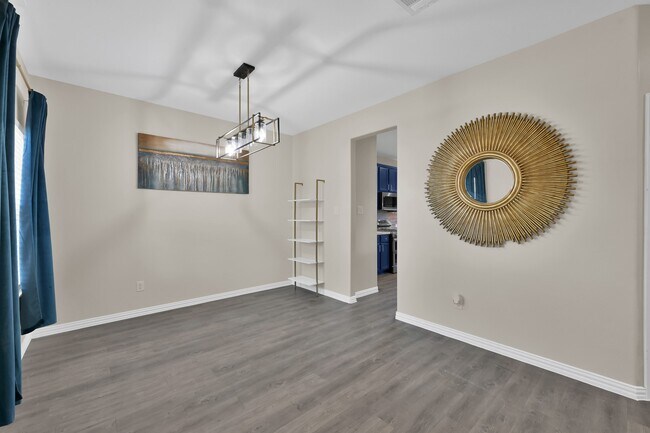 Building Photo - 11323 Creekway Bend Dr