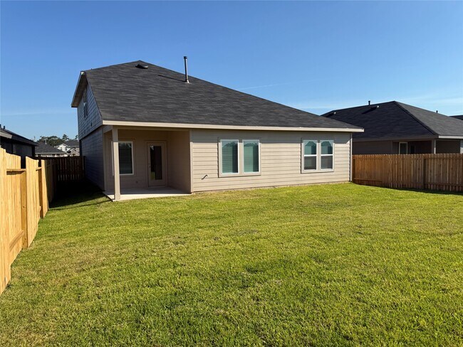 Building Photo - 23548 Skyward Ln