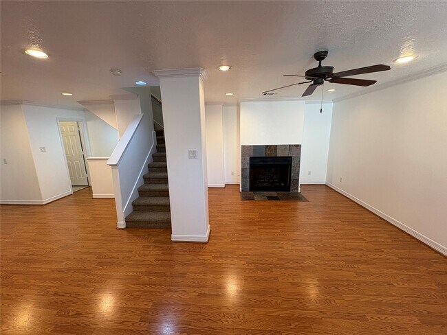 Building Photo - 3710 Sherwood Ln