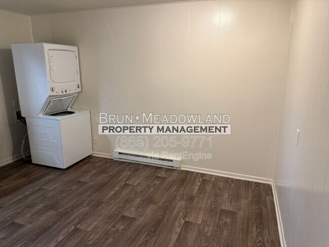 Building Photo - 1424 McArthur Rd