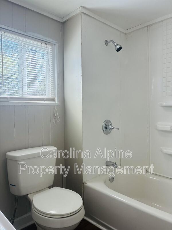 Building Photo - 333 Todd St