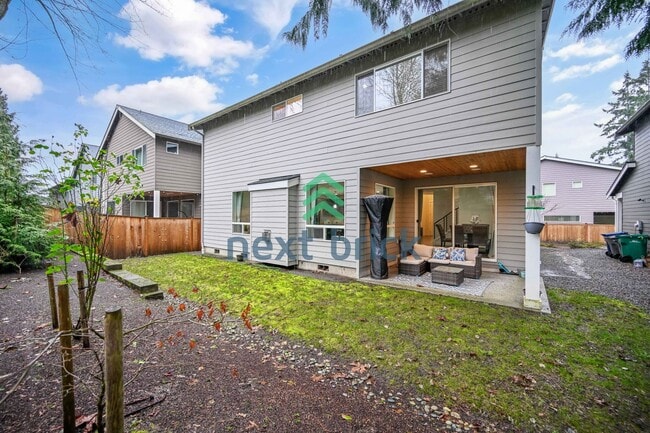 Building Photo - Stunning 4-Bedroom, 3-Bathroom East-Facing Cul-De-Sac Home in Laterra Estates