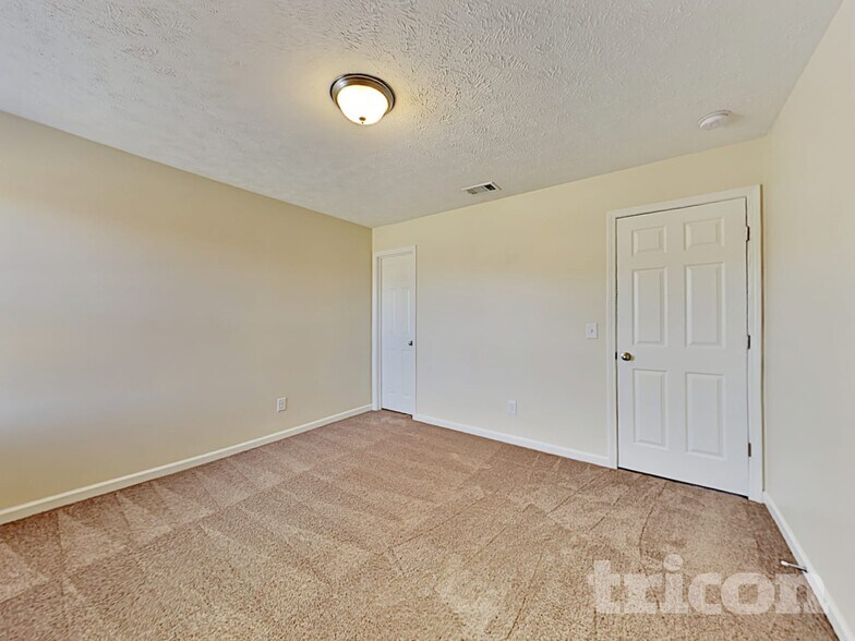 Building Photo - 1009 Harmony Ln