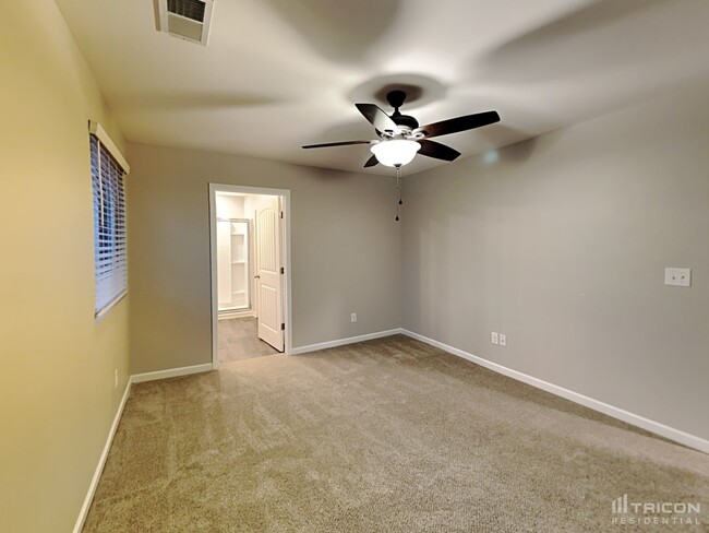 Building Photo - 339 Victory Cir