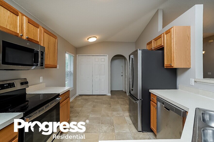 Building Photo - 3245 Bellericay Ln