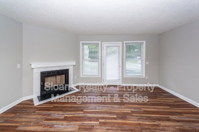 Building Photo - 854 Colony Dr