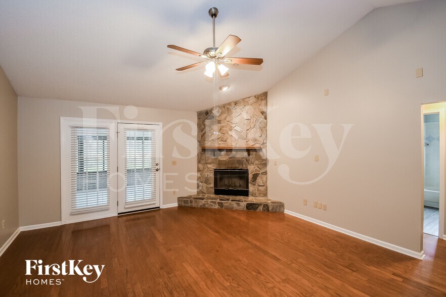 Building Photo - 1570 Crabapple Cove Ct N
