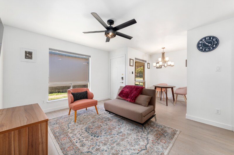 Building Photo - 10111 Golden Meadow Dr