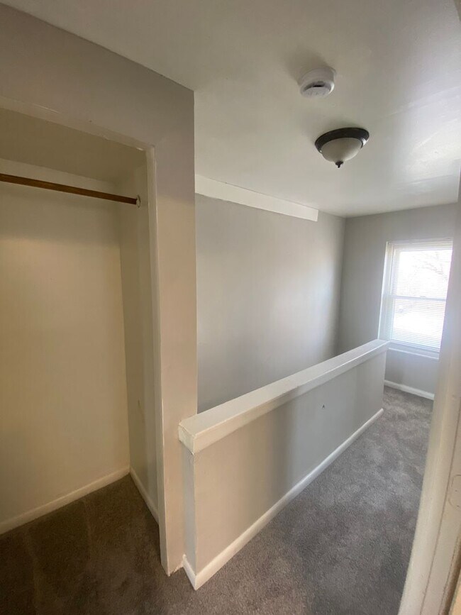 Building Photo - 663 Kohn St