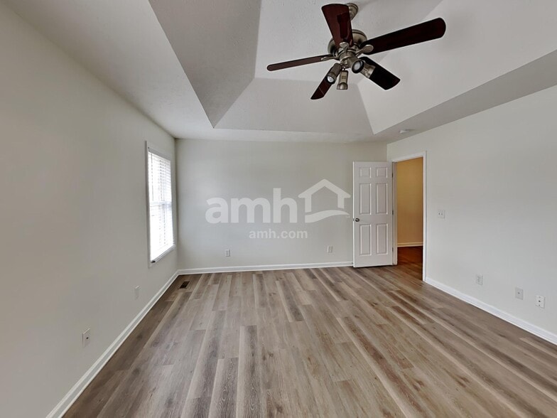 Building Photo - 3119 Lamura Ln