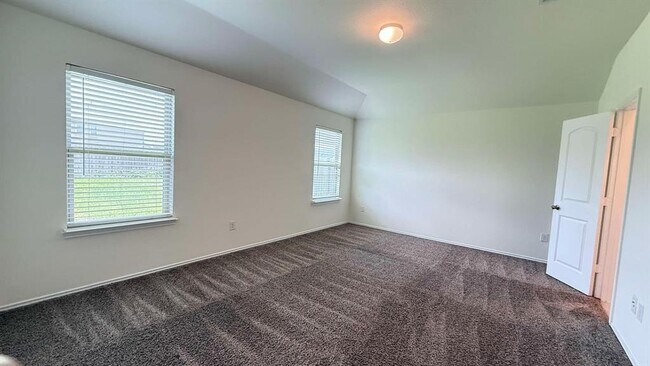 Building Photo - 4711 Forest Hurst Glen