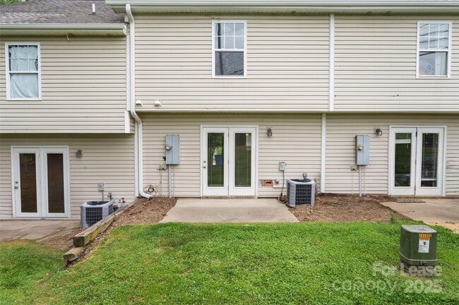 Building Photo - 39 Thea Ln