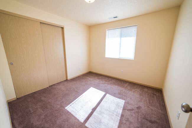 Building Photo - Newer 3 Bedroom Home for Rent