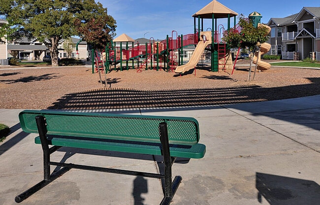 Building Photo - Blue Oak Court