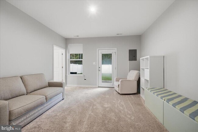 Building Photo - 12260 Haydon Pl