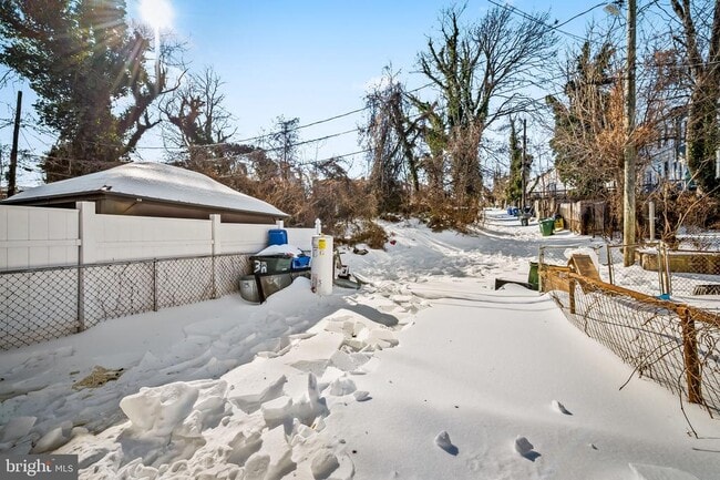 Building Photo - 4206 Ivanhoe Ave