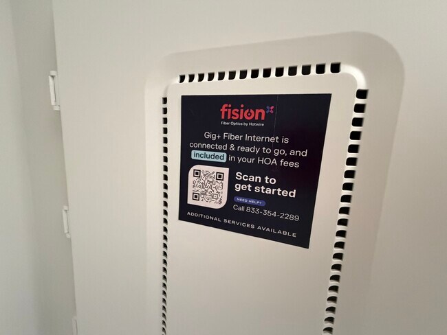 Building Photo - Carolina Springs