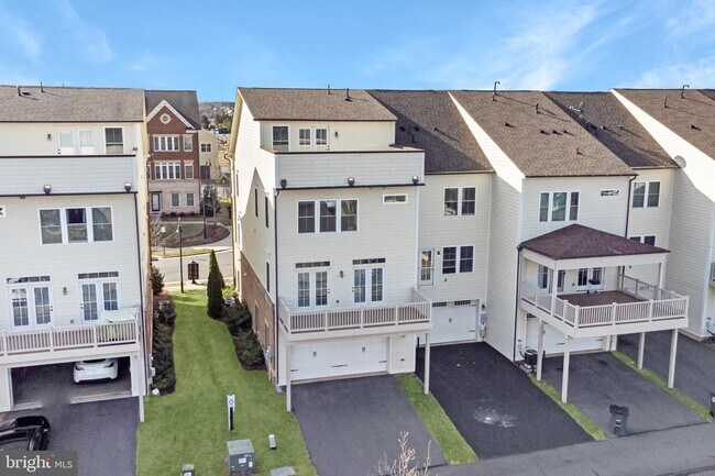 Building Photo - 20752 Duxbury Terrace