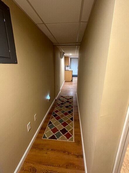 Building Photo - 67 Russell St