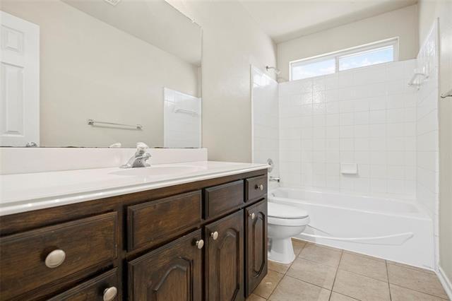 Building Photo - 5400 Vineyard Ln