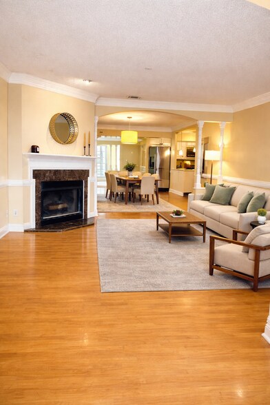 Building Photo - 247 Cobblestone Trl