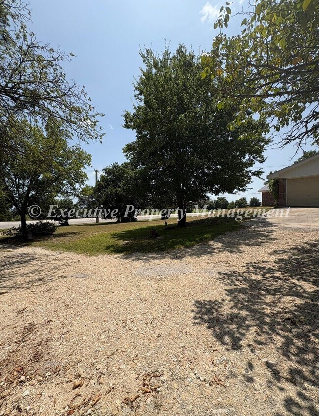 Building Photo - 7544 FM 2657