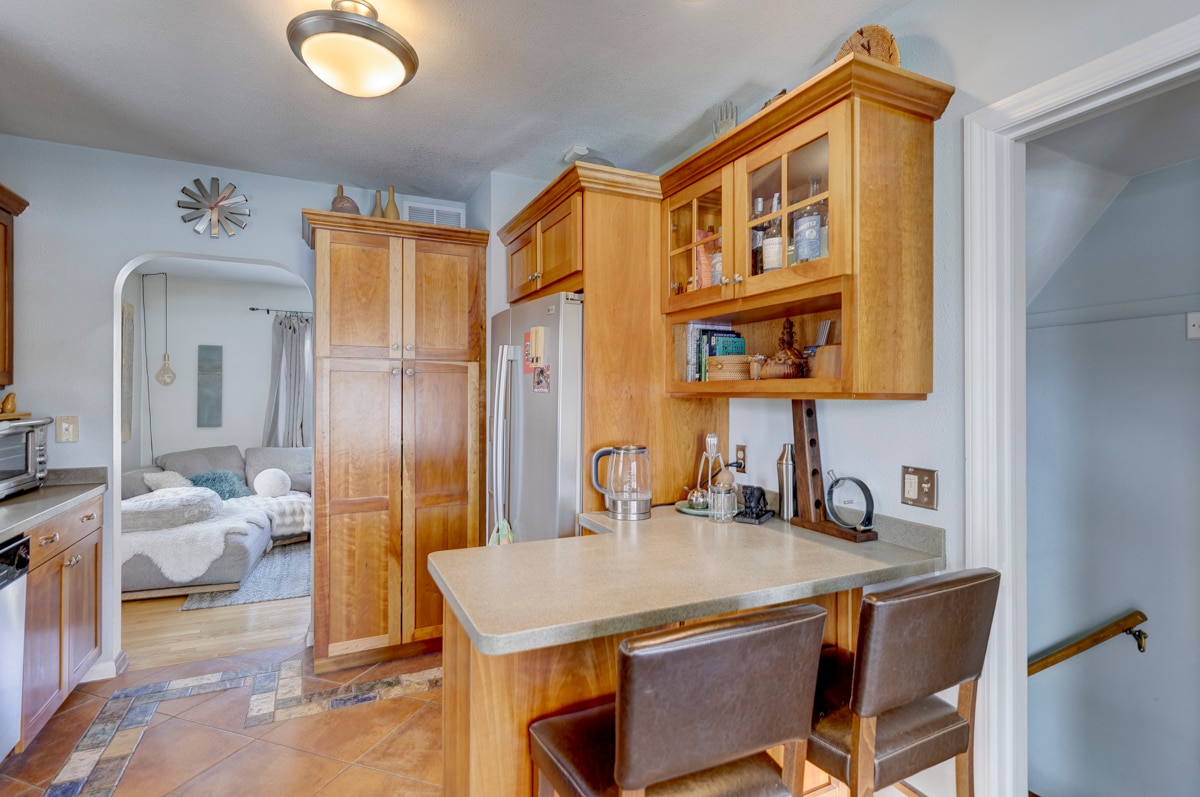 Building Photo - 3621 Dennett Dr