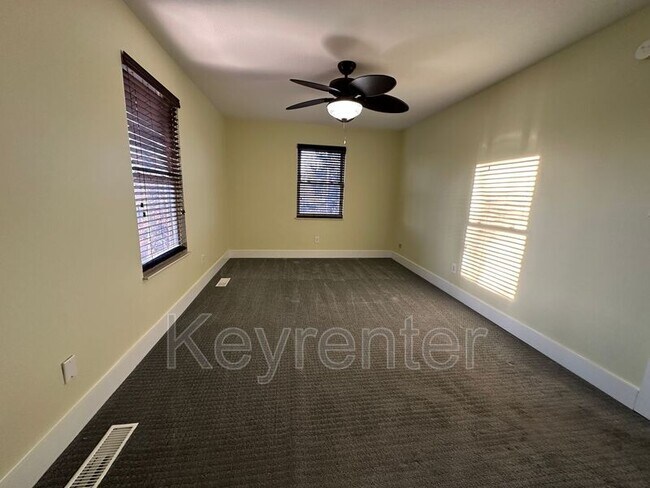 Building Photo - 303 Highstone Ln