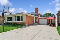 Building Photo - 5669 N Kerbs Ave