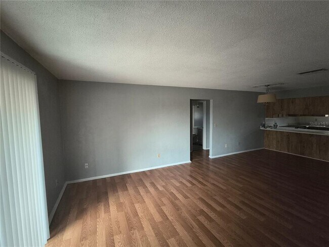 Building Photo - 321 S Adams St