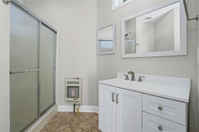 Building Photo - 3917 Bayfront Rd