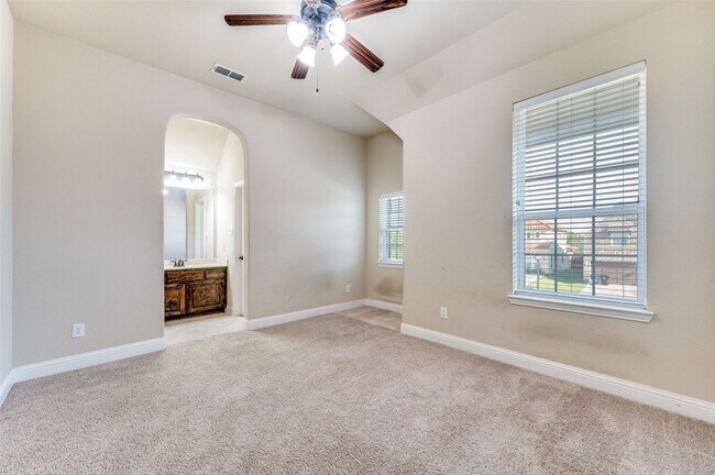 Building Photo - 13513 Mardi Gras Ln