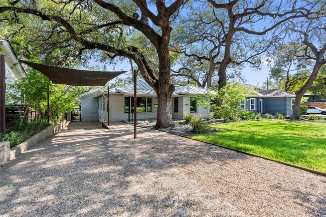 Primary Photo - 2202 Montclaire St