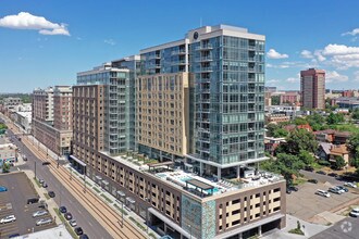 Building Photo - Radiant