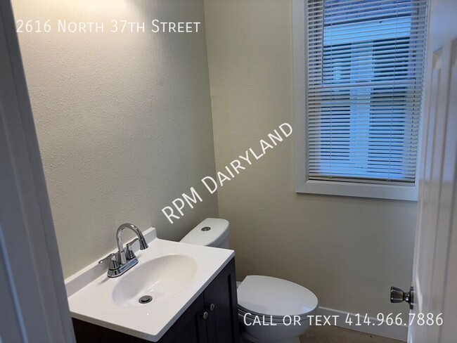 Building Photo - 2616 N 37th St