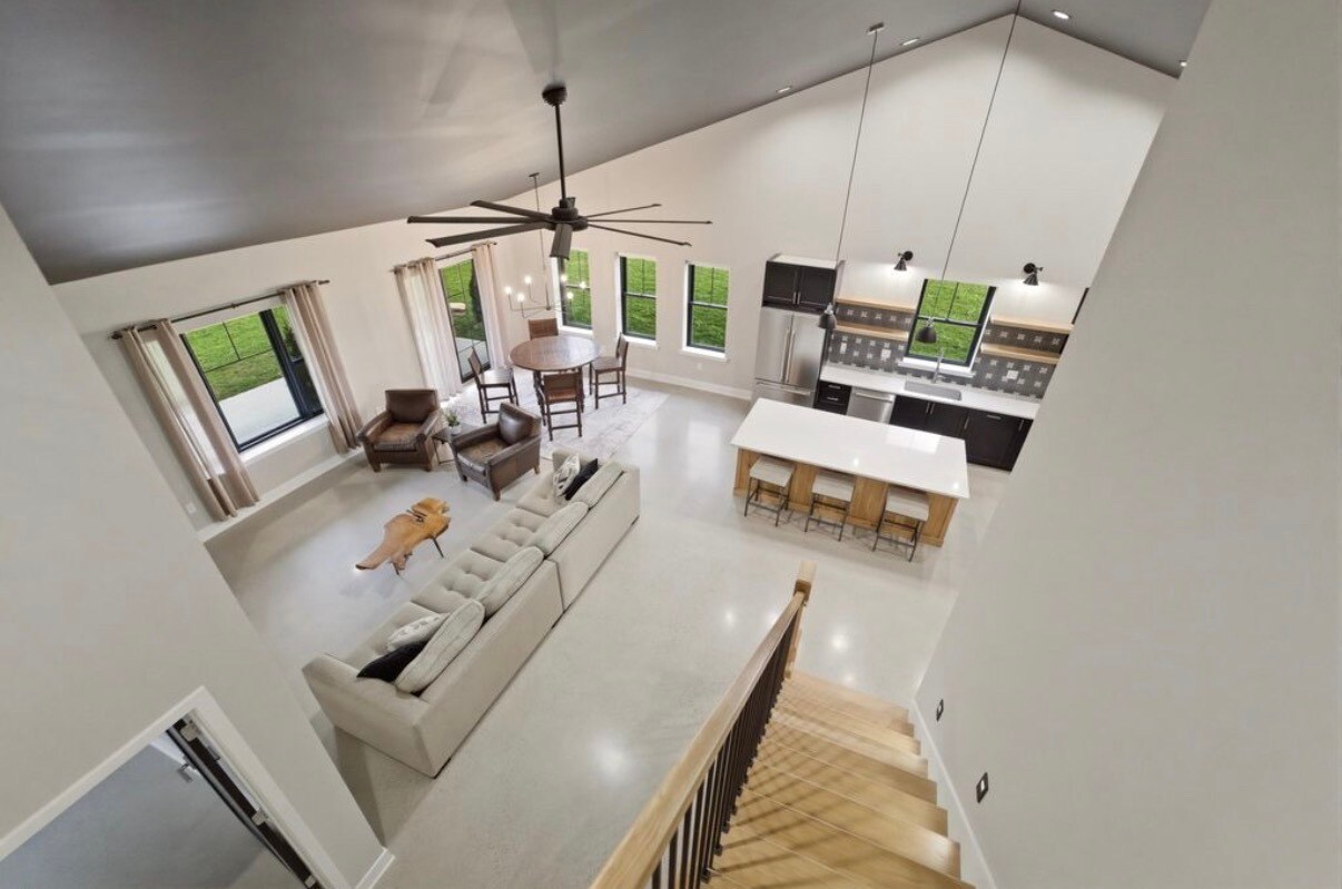 Building Photo - 331 Cherryhill St