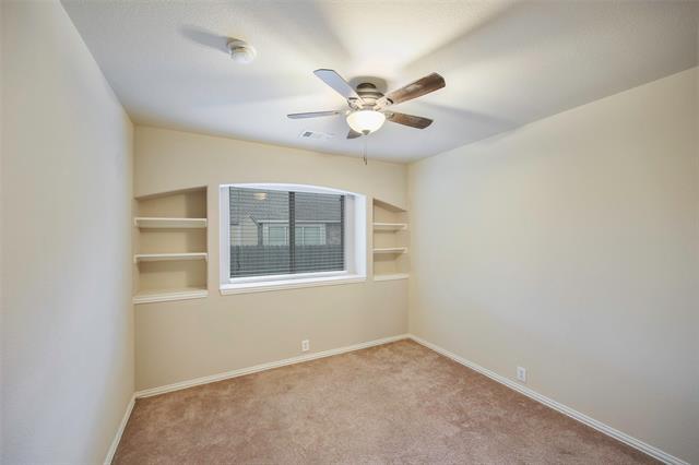 Building Photo - 717 Chelsea Dr