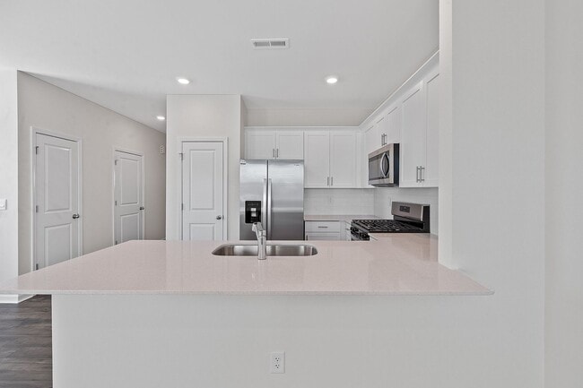 Building Photo - ***Brand New 3/2.5 Townhome in Wake Forest***