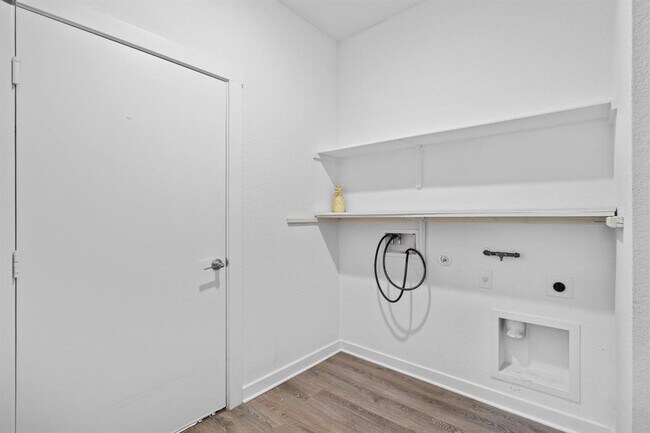 Building Photo - 129 Cupreata Ln