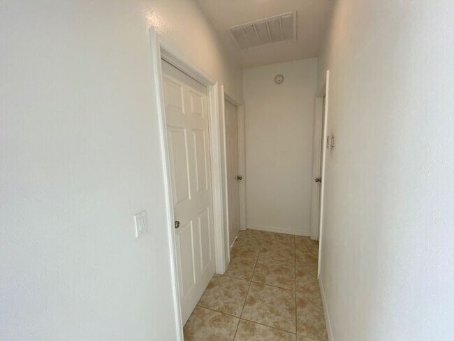 Building Photo - Bella Pointe-Yacht Club Drive Kissimmee, F...