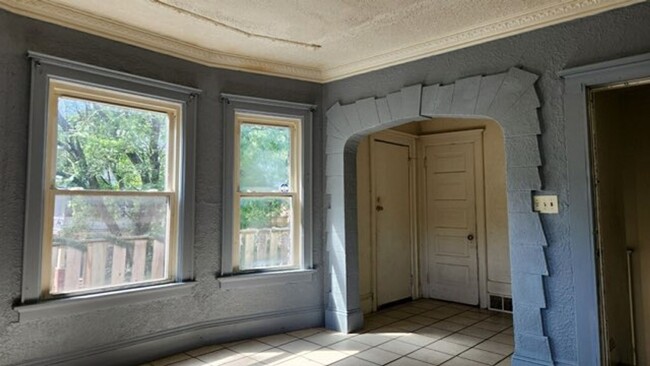 Building Photo - 3240-3242 N 24th Pl. (Duplex)