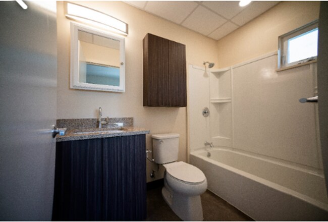Building Photo - Convenient Cozy Studio Utilities Included