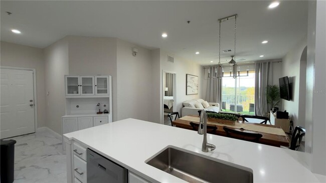 Building Photo - 6466 Cava Alta Dr