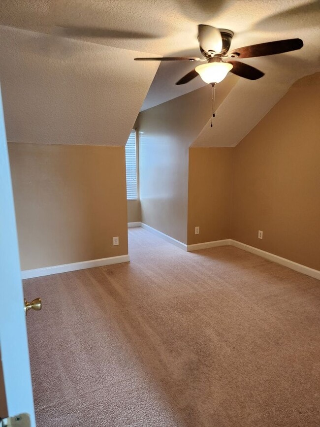 Building Photo - 122 Governors Blvd