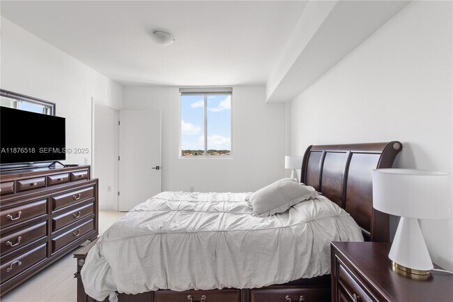 Building Photo - 7875 NW 107th Ave