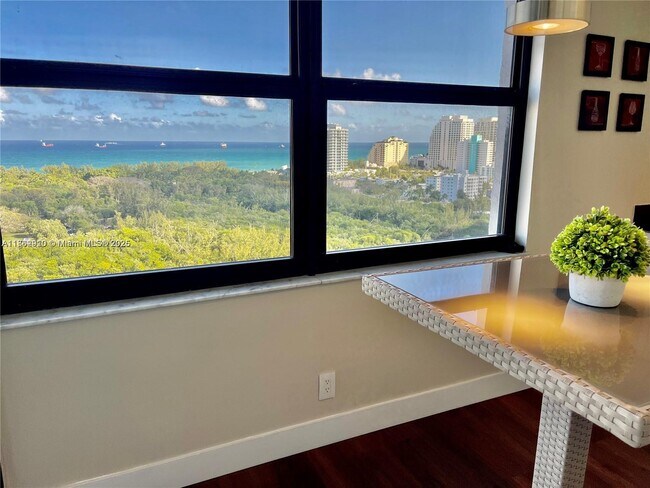 Building Photo - 936 Intracoastal Dr
