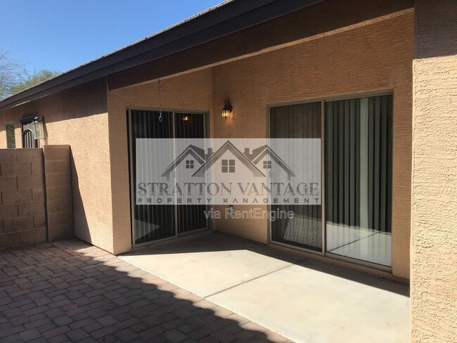 Building Photo - 42006 W Anne Ln