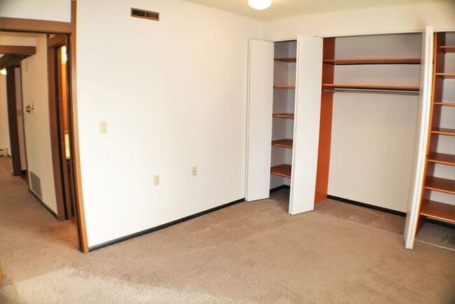 Building Photo - $1,300 | 2 Bedroom, 1 Bathroom House | Pet Friendly* | Available for an July 1st, 2026 Move In!