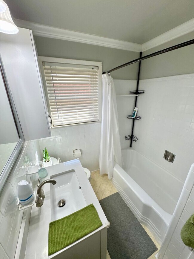 Building Photo - ****BROADMOOR****